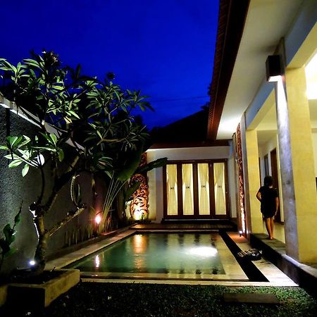 Jayastuti House Villa Ubud  Room photo